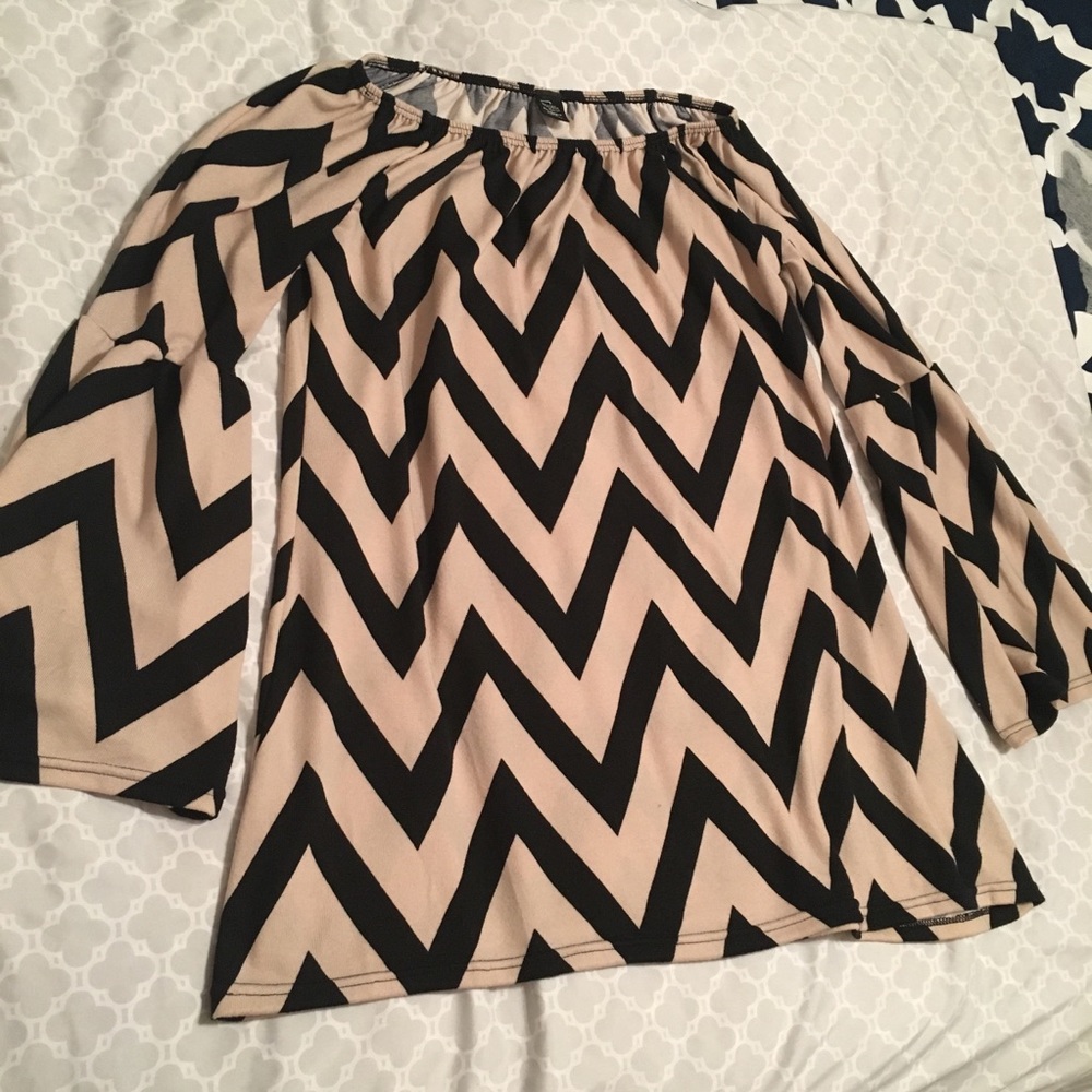 PRICE⬇️ Ladies L/XL tunic